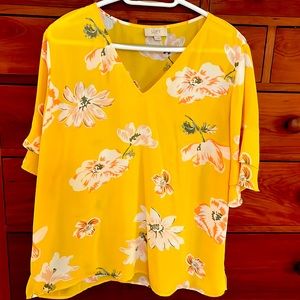 LOFT, L floral shirt sleeve blouse
